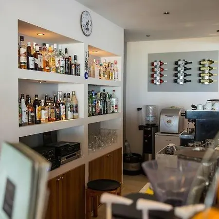 Sunwaves Beach 2* Vasiliki