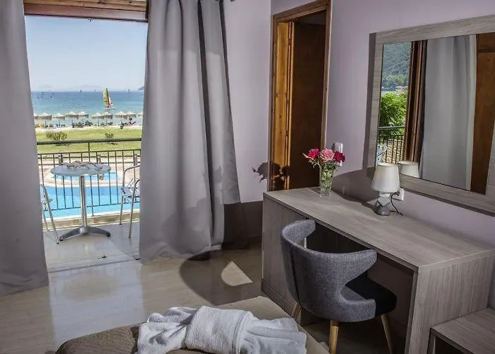 Sunwaves Beach Отель