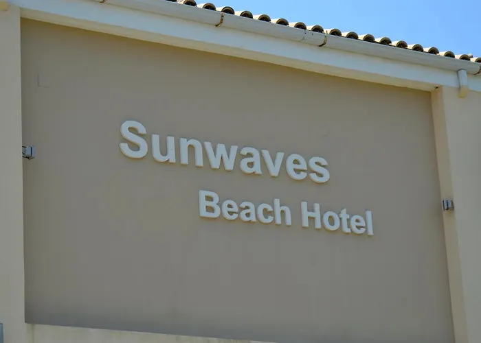 Sunwaves Beach 2* Василики