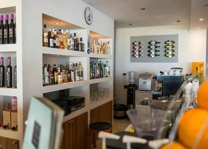 Sunwaves Beach 2* Василики